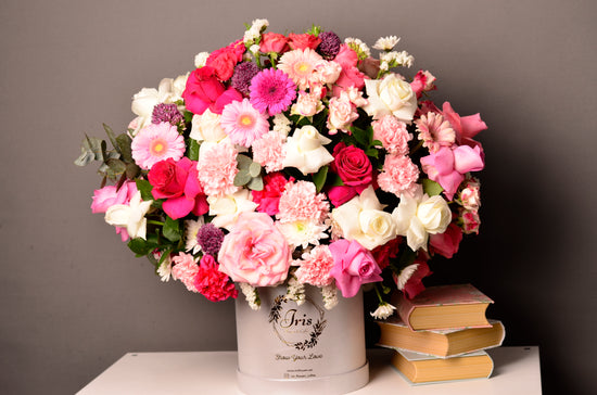 Luxury pink flowers box