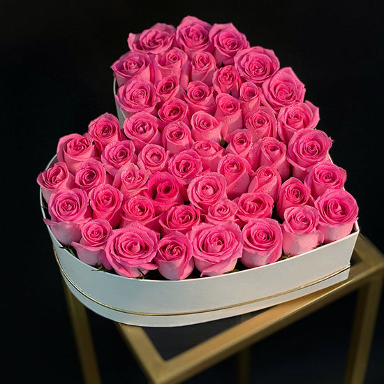 Pink rose heart box