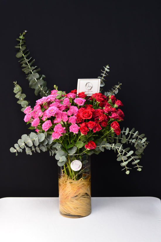 Red and pink flowers vase