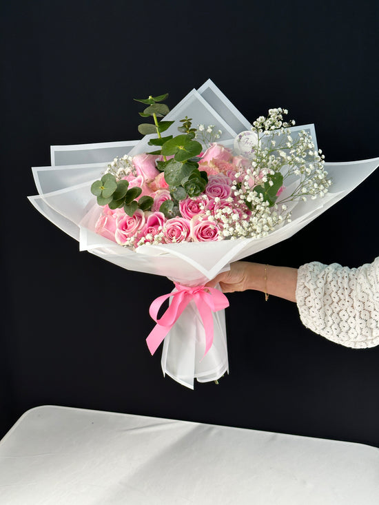 Pink rose bouquet