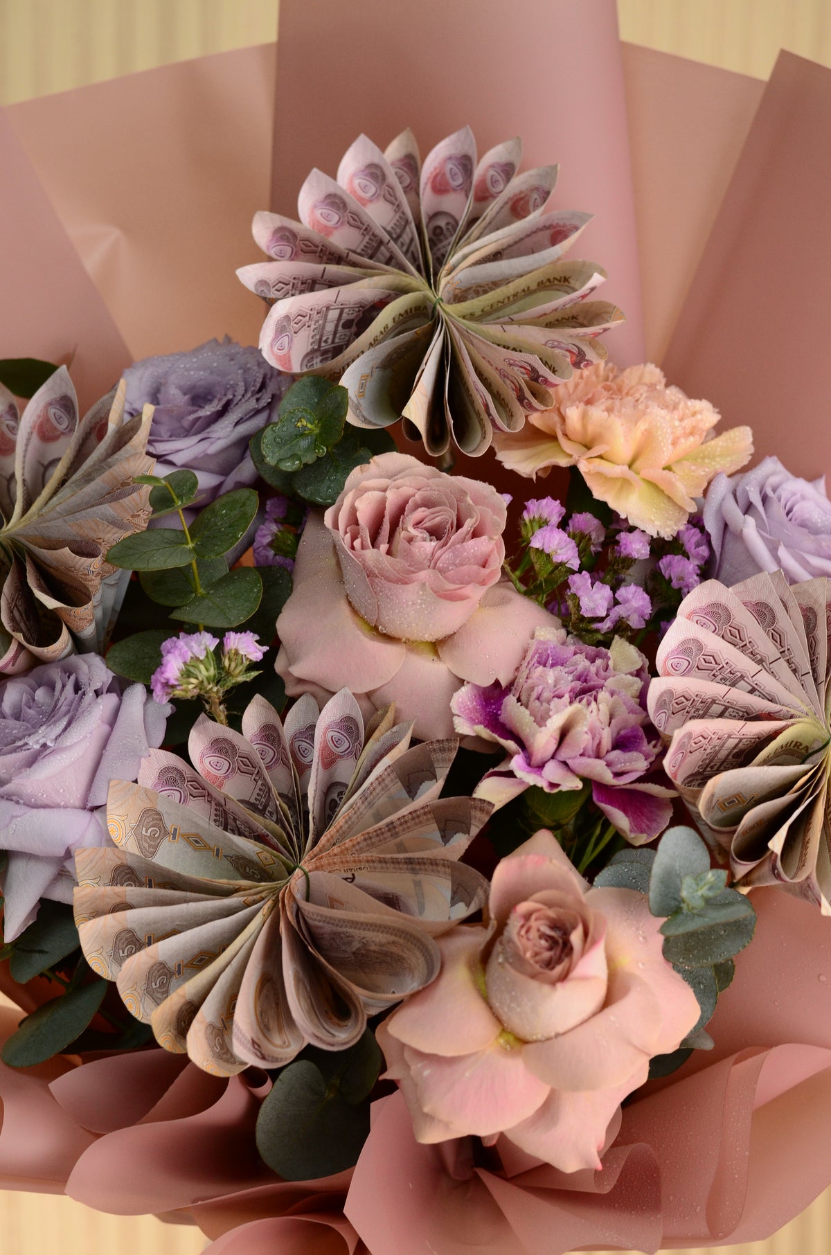 Surprise Your Loved Ones with Iris Fresh Flower and Cash Money Bouquet