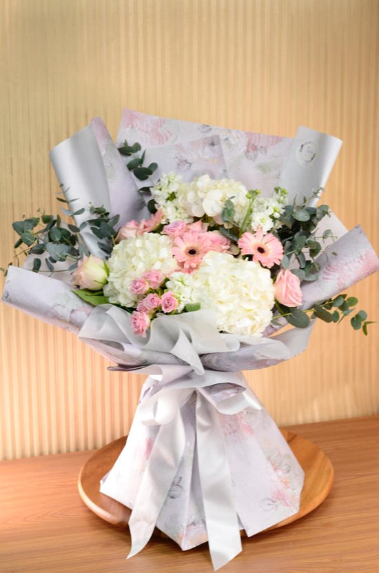 Pink and white luxury bouquet