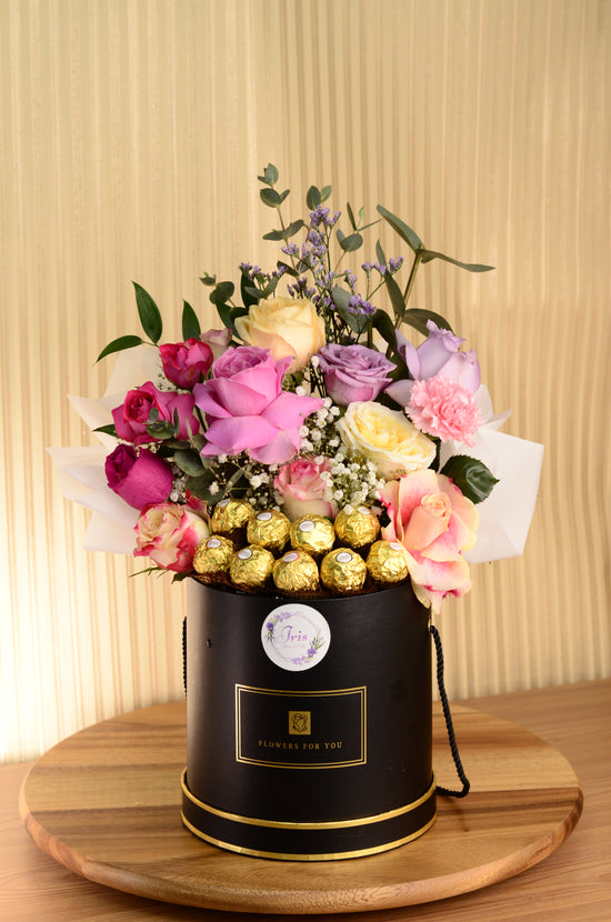 Pink flowers Box with chocolate