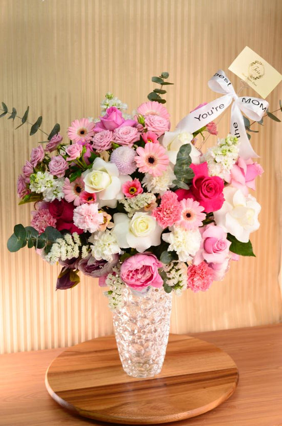 Luxury pink flower Vase